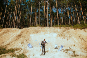 Petr Wohlgemuth during Budějovický Majáles session, 2021 (abandoned quarry,